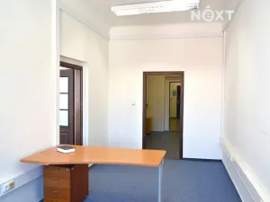 Pronájem kanceláře, České Budějovice, nám. Přemysla Otakara II., 150 m2