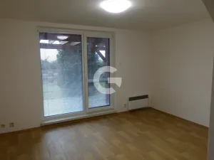 Pronájem bytu 2+1, Zlín - Kudlov, Žlutá, 57 m2
