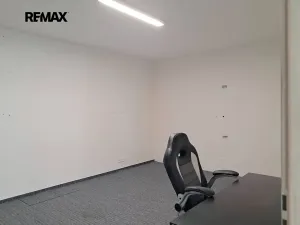 Pronájem obchodního prostoru, Praha - Modřany, Soukalova, 104 m2