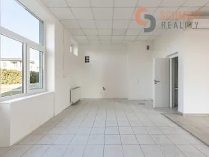 Pronájem obchodního prostoru, Břeclav, Na Valtické, 77 m2