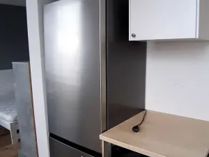 Pronájem bytu 1+kk, Praha - Modřany, Nikoly Vapcarova, 32 m2