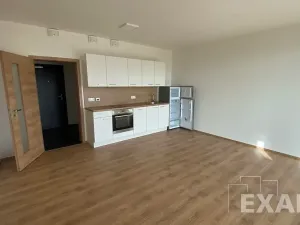 Pronájem bytu 1+kk, Praha - Letňany, Beranových, 31 m2