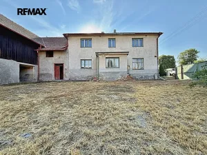 Prodej rodinného domu, Chrudim, 478 m2