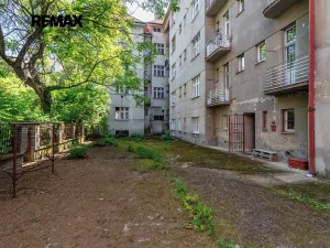 Prodej bytu 1+kk, Praha - Podolí, Na dolinách, 24 m2