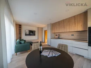 Prodej bytu 2+kk, Zaječí, Hlavní, 63 m2