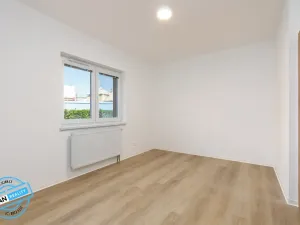 Pronájem bytu 2+1, Opava, 39 m2