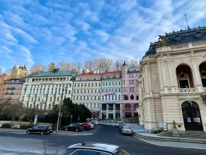 Prodej bytu 6+kk a větší, Karlovy Vary, Divadelní náměstí, 181 m2