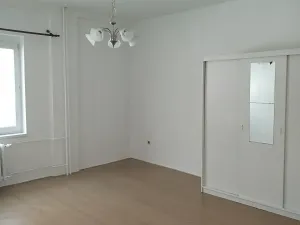 Pronájem bytu 2+kk, Pardubice, Sladkovského, 45 m2
