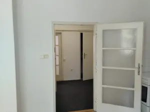 Pronájem bytu 2+kk, Pardubice, Sladkovského, 45 m2
