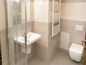 Pronájem bytu 1+kk, Praha - Střížkov, Lovosická, 29 m2