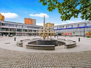 Pronájem obchodního prostoru, Praha - Hloubětín, Poděbradská, 252 m2