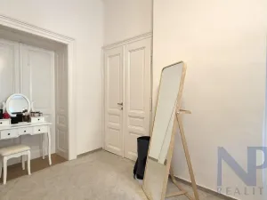 Pronájem bytu 3+1, Praha - Žižkov, Husitská, 76 m2
