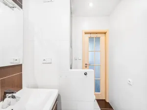 Prodej bytu 3+1, Plzeň - Doubravka, Popelnicová, 66 m2