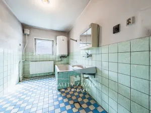 Prodej rodinného domu, Struhařov, 210 m2