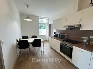Pronájem bytu 2+1, Hradec Králové, V Lipkách, 56 m2