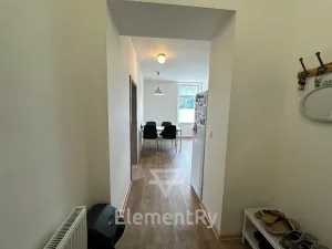 Pronájem bytu 2+1, Hradec Králové, V Lipkách, 56 m2
