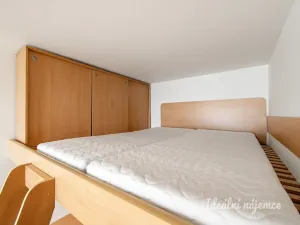 Pronájem bytu 1+kk, Praha - Hlubočepy, Trnkovo náměstí, 41 m2