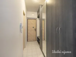 Pronájem bytu 1+kk, Praha - Hlubočepy, Trnkovo náměstí, 41 m2