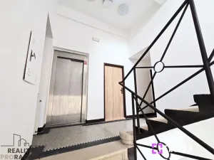 Pronájem bytu 1+kk, Praha - Vinohrady, Perunova, 27 m2