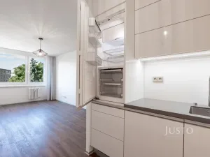 Pronájem bytu 2+kk, Praha - Kobylisy, Pohnertova, 43 m2