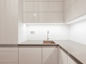 Pronájem bytu 2+kk, Praha - Kobylisy, Pohnertova, 43 m2