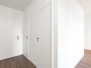 Pronájem bytu 2+kk, Praha - Kobylisy, Pohnertova, 43 m2