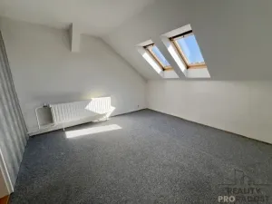 Pronájem bytu 1+1, Hodonín, Jarošova, 35 m2