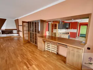 Pronájem bytu 3+1, Ústí nad Labem - Ústí nad Labem-centrum, Velká Hradební, 96 m2