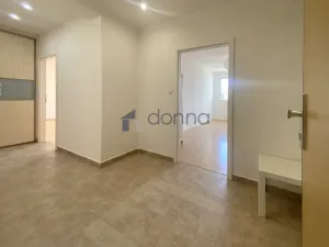 Pronájem bytu 4+1, Praha, Šimůnkova, 111 m2