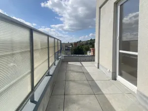 Pronájem bytu 4+1, Praha, Šimůnkova, 111 m2