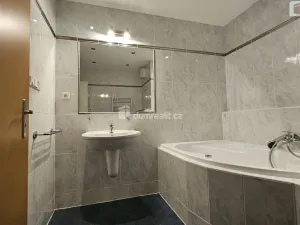 Pronájem bytu 2+kk, Praha - Hlubočepy, Štěpařská, 70 m2