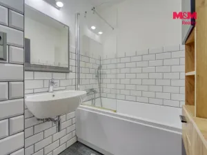 Pronájem bytu 1+1, Přeštice, Rybova, 35 m2