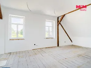 Prodej obchodního prostoru, Raspenava, Hejnická, 388 m2