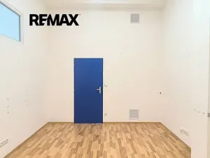 Pronájem kanceláře, Praha - Kobylisy, Horňátecká, 19 m2