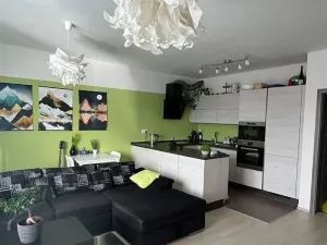 Prodej bytu 2+kk, Praha - Letňany, Hlučkova, 61 m2