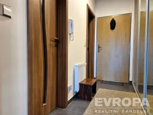 Prodej bytu 4+kk, Praha - Radotín, Na Krupičárně, 96 m2