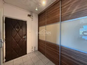 Pronájem bytu 2+1, Chomutov, Adámkova, 62 m2