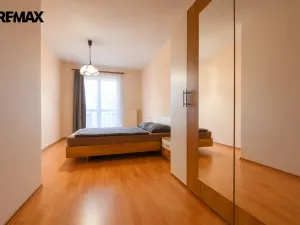 Pronájem bytu 2+kk, Hradec Králové - Třebeš, Ve Stromovce, 70 m2