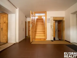 Prodej rodinného domu, Jiřetín pod Jedlovou, Husova, 328 m2