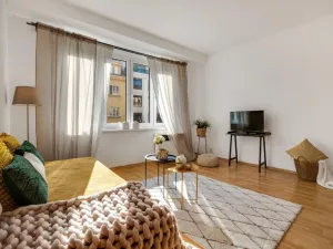Prodej bytu 2+kk, Praha - Holešovice, Na Maninách, 57 m2
