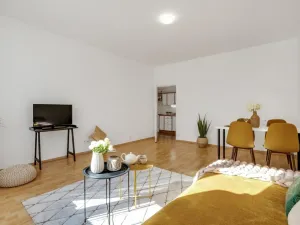 Prodej bytu 2+kk, Praha - Holešovice, Na Maninách, 57 m2