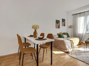 Prodej bytu 2+kk, Praha - Holešovice, Na Maninách, 57 m2