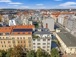 Prodej bytu 2+kk, Praha - Holešovice, Na Maninách, 57 m2