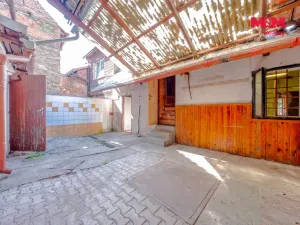 Prodej obchodního prostoru, Týnec nad Labem, Havlíčkova, 207 m2
