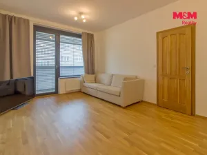 Pronájem bytu 2+kk, Praha, Argentinská, 40 m2