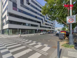 Pronájem bytu 2+kk, Praha, Argentinská, 40 m2