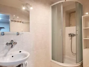 Pronájem bytu 2+kk, Hradec Králové, Střelecká, 45 m2