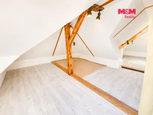 Pronájem atypického bytu, Praha - Hostivař, V nové čtvrti, 125 m2
