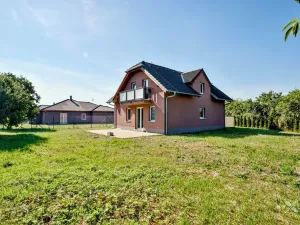 Pronájem rodinného domu, Postřižín, Datlová, 137 m2