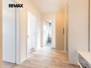 Pronájem bytu 2+kk, Praha - Hlubočepy, Divíškové, 53 m2